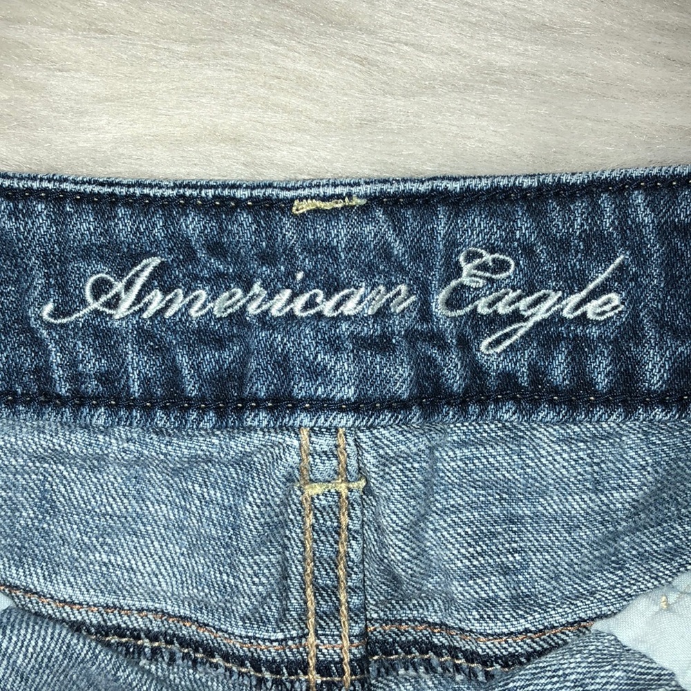 American Eagle Distressed Jean Shorts - Picture 3 of 8